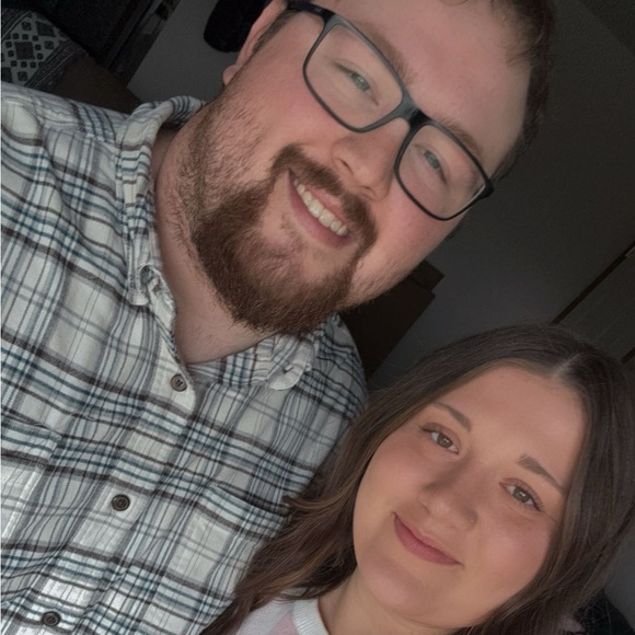 Meet your Posher, Alyx - Picture 8 of 12